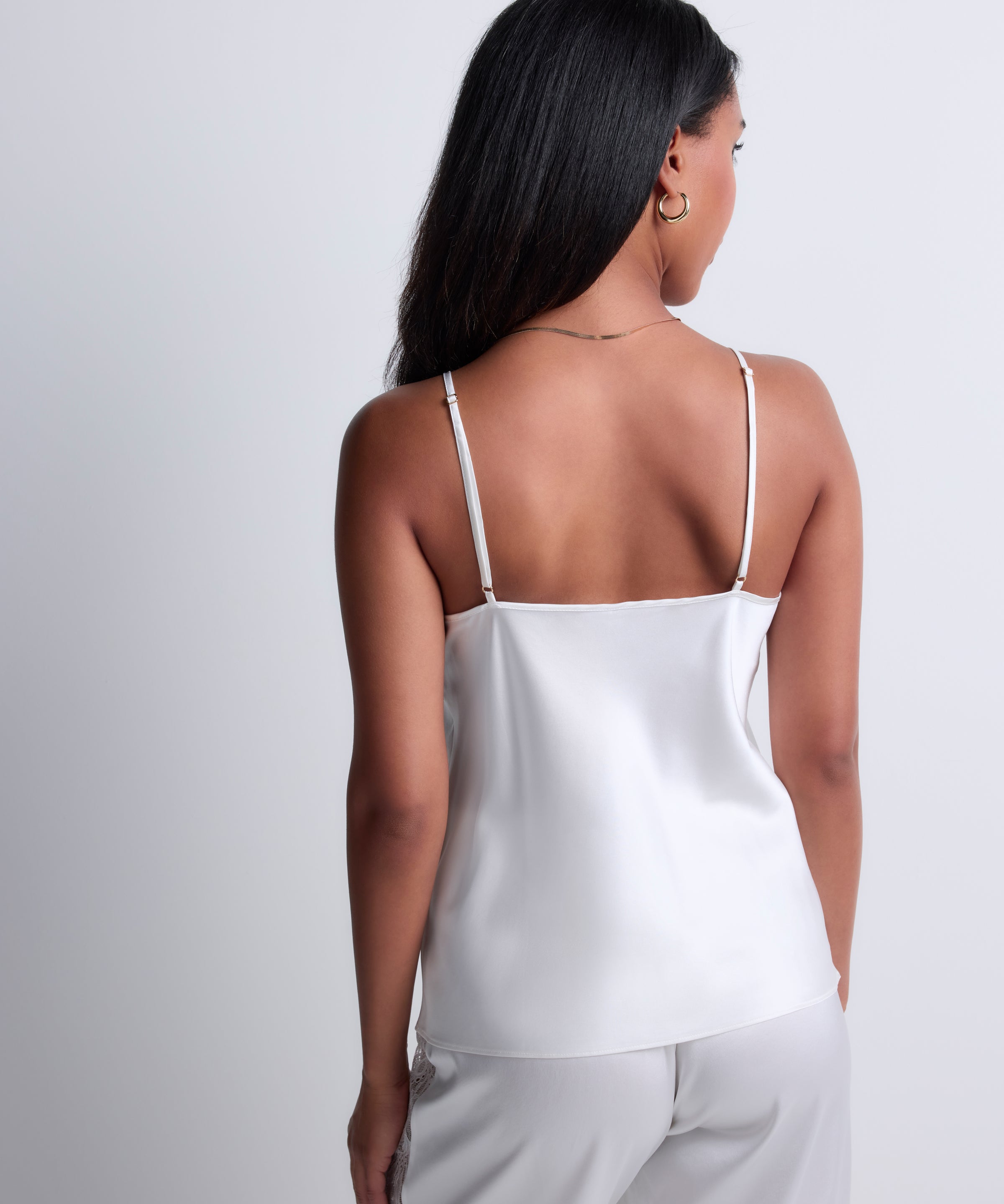 Midnight Whisper Top à fines bretelles Opale