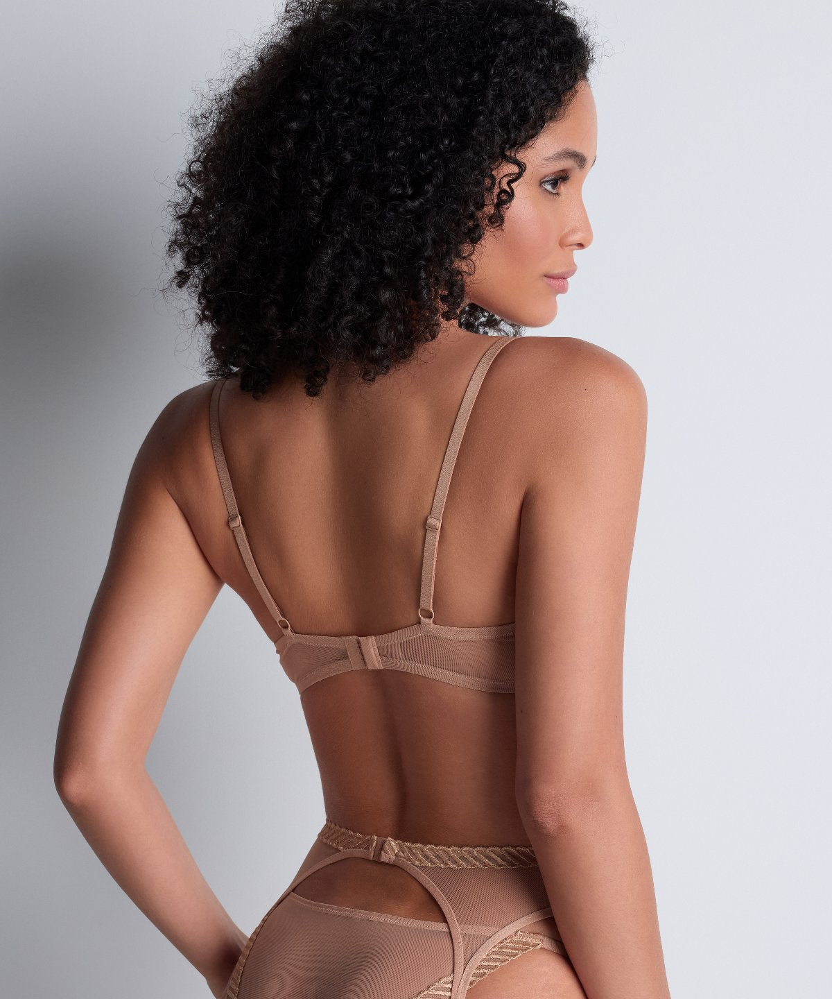 Sheer Emotion Porte-jarretelles Sand