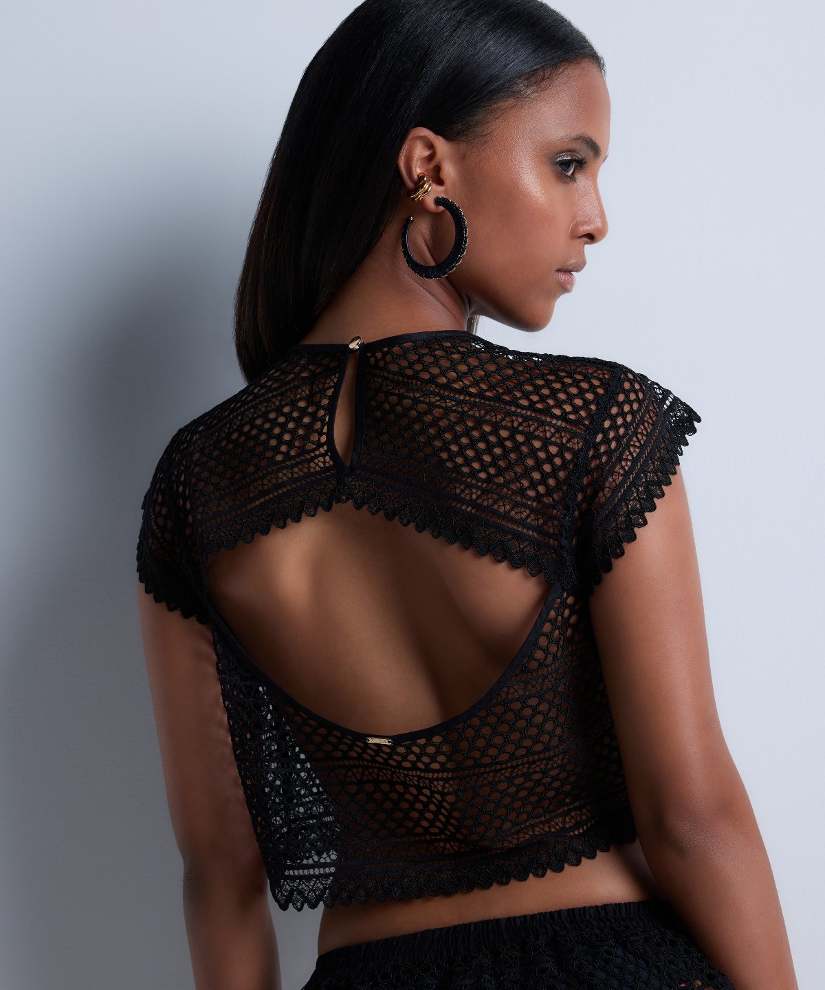 By the Sea Top Black